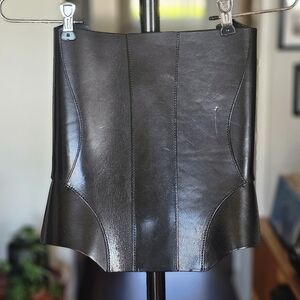 Anoeses Corset Keilir Black